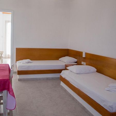 Artemis Lejlighedshotel Makrýgialos Eksteriør billede