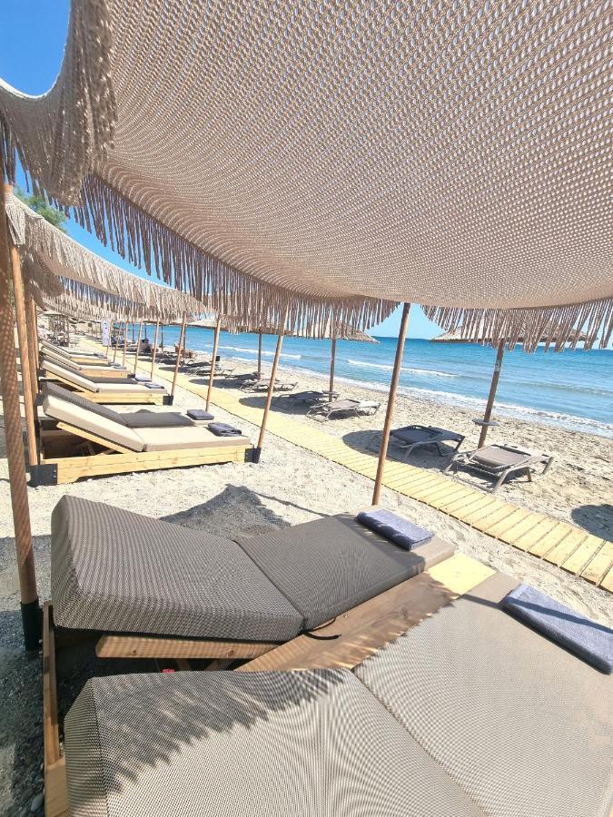 Artemis Lejlighedshotel Makrýgialos Eksteriør billede